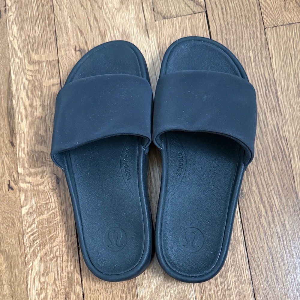 Lululemon Black Casual Slide Sandals